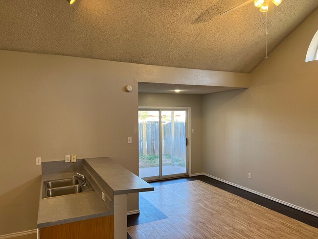 Building Photo - 3507 Ironton Ave