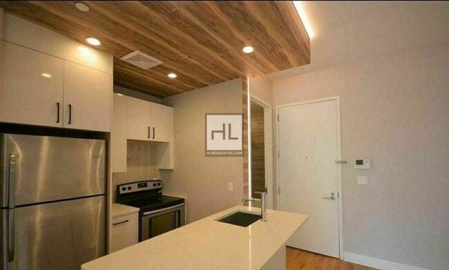 Building Photo - 486 Hancock Street 2F