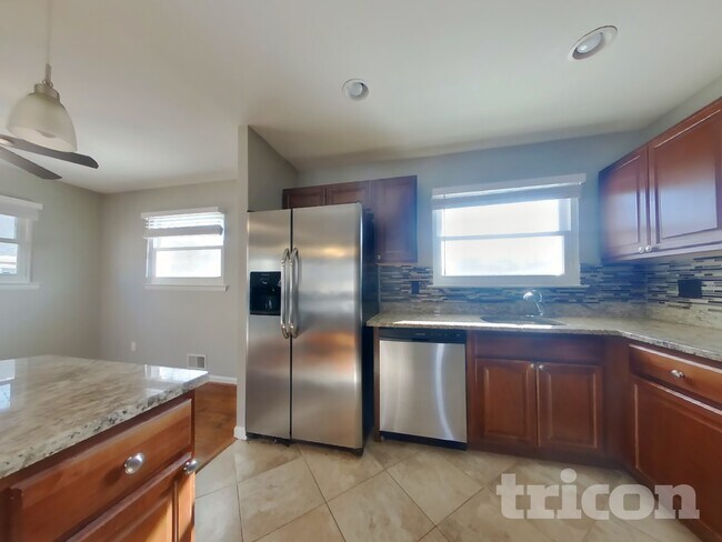 Foto del edificio - 2305 Berkley St