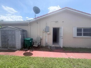 Building Photo - 7302 Westwood Dr