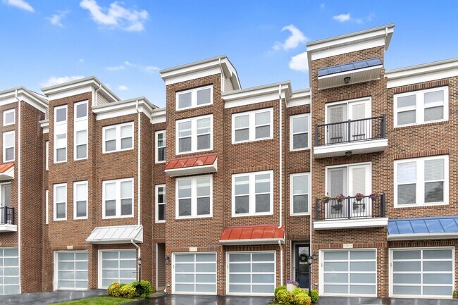 Building Photo - 23516 Adagio Terrace