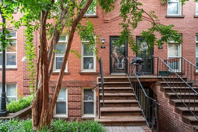 Foto del edificio - 82 15th St NE