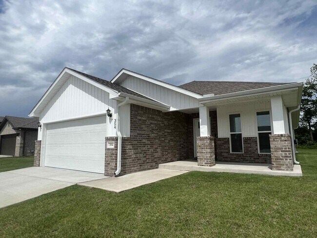 Foto del edificio - WEBB CITY MO (GREYSTONE) BEAUTIFUL 3 BEDRO...