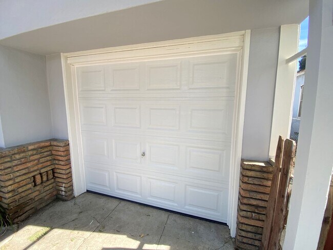 Foto del edificio - 2717 N Crescent Ave