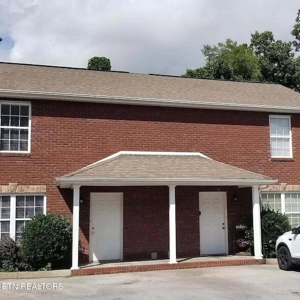 Building Photo - 5203 Devonbrook Way