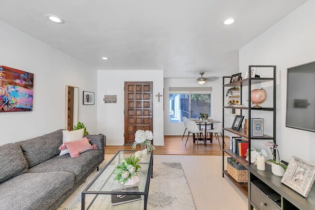 Living Room - 1323 S Carmelina Ave