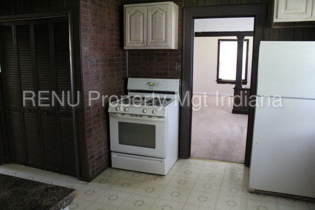 Foto del edificio - 4714 Wellington Ave
