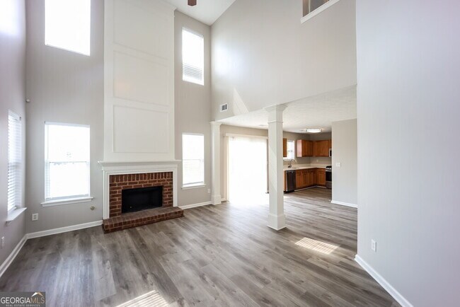 Foto del edificio - 7565 Woodbine Pl