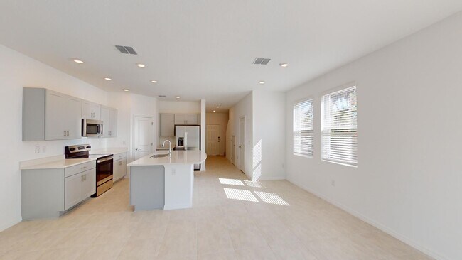 Building Photo - 3 BR 2.5 BRAND NEW- Townhome-HORSE CREEK -...
