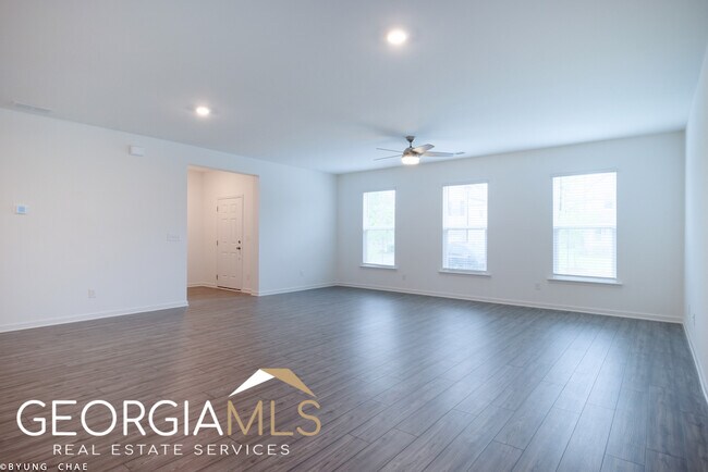 Building Photo - 469 Golden Eagle Pkwy