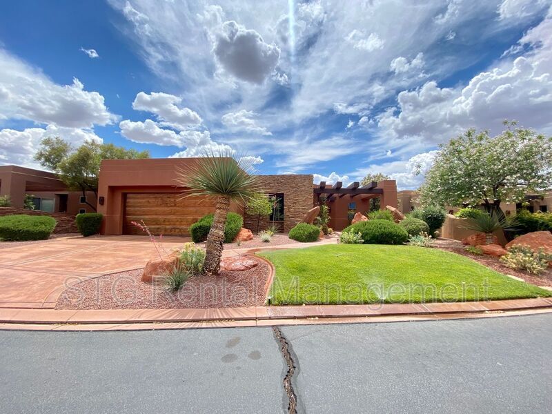 2336 2336 W Entrada Trail Unit 10, St. UT 84770 Condo for