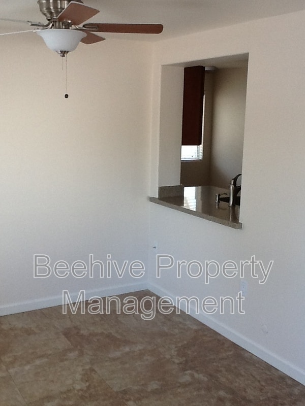 Building Photo - 5827 Colby St