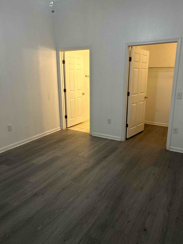 Building Photo - 6099 Maggies Cir