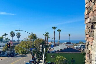 Building Photo - 7509 Ave