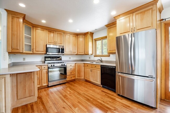 Building Photo - Tranquil Park Meadows Escape with Large Pr...