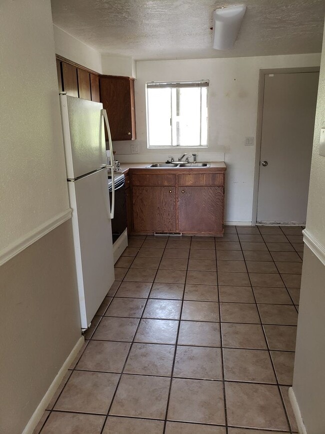 Foto del edificio - 2 bed 1 bath in Springville