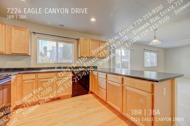 Building Photo - 3 bedroom home with AC