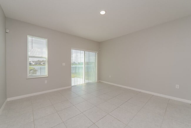 Foto del edificio - 2292 Canyon Breeze Ave