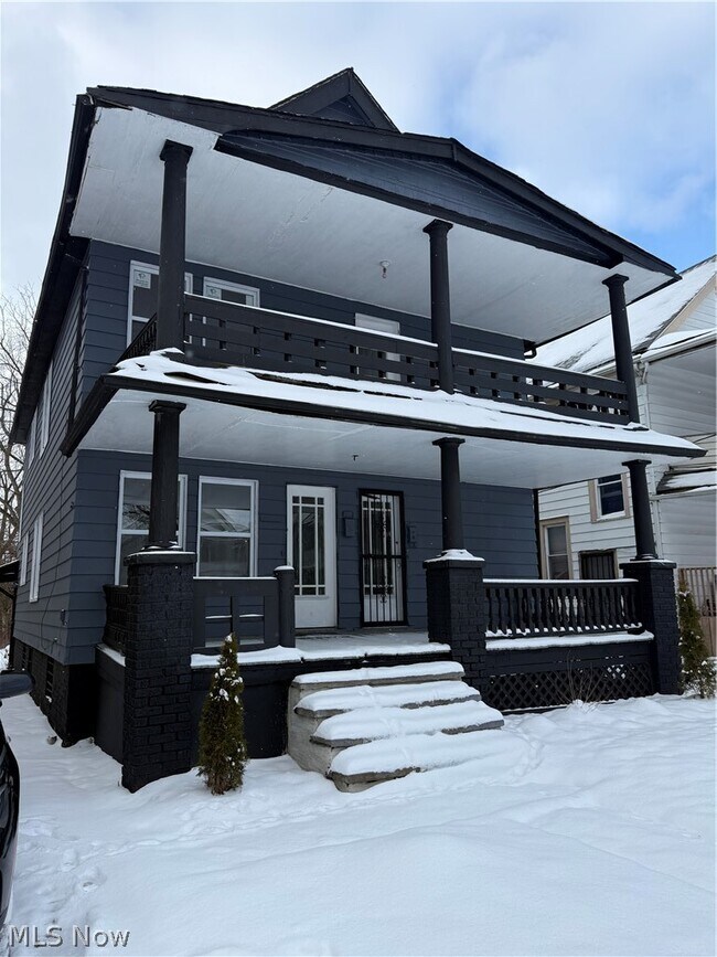 Building Photo - 3358 E 132nd St