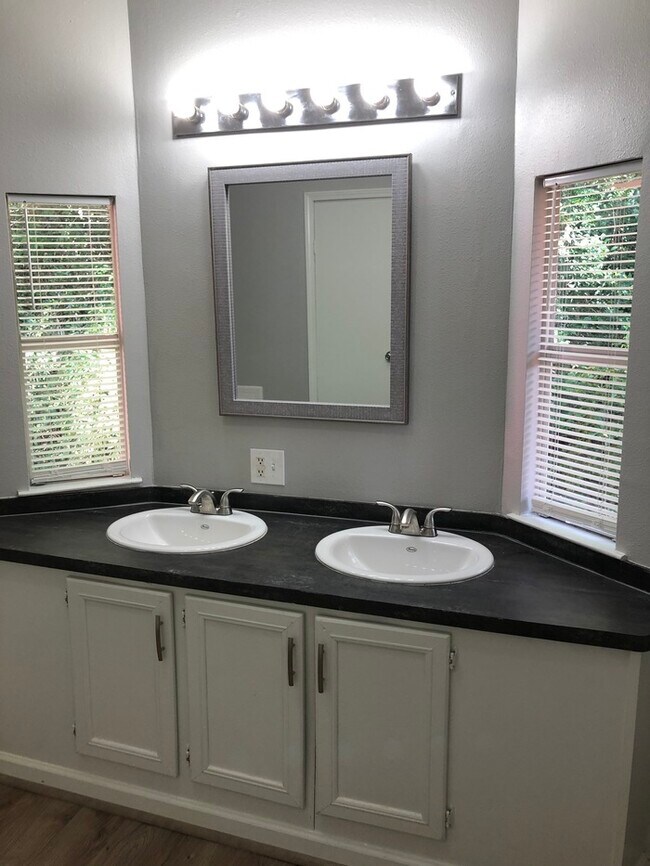 Foto del edificio - Triangle Mobile Home Park