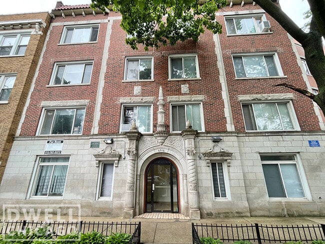 Foto del edificio - 6912 N Lakewood Ave