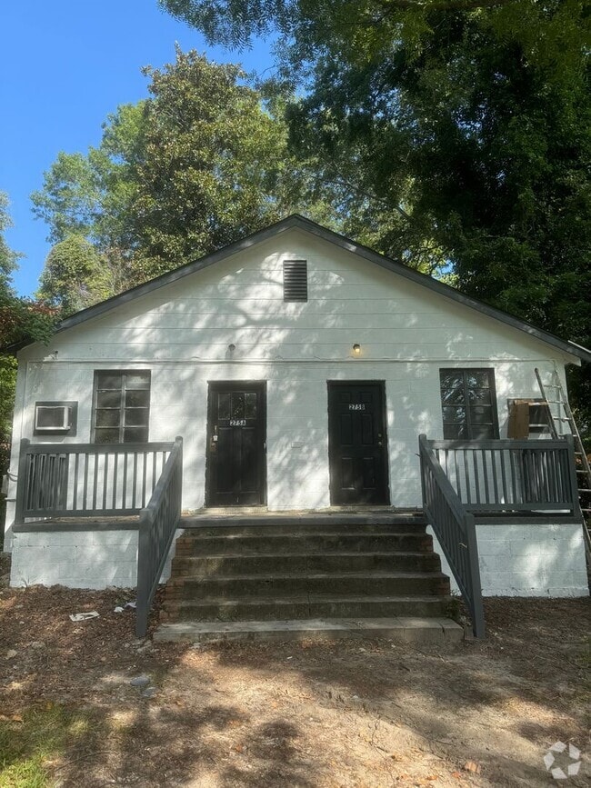 Building Photo - 275 Sellers St SE