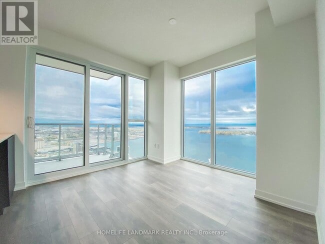 Photo du bâtiment - 15 Lower Jarvis St