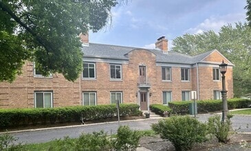Building Photo - 1499 Shermer Rd