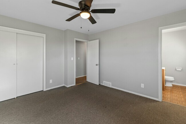 Foto del edificio - 6461 N 73rd St