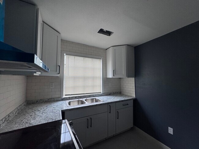 Foto del edificio - 1519 W 46th St