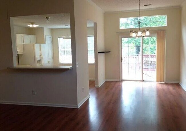 Foto del edificio - 316 Pin Oak Dr