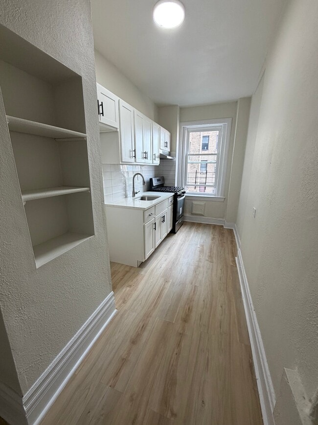 Building Photo - 157 S Harrison St