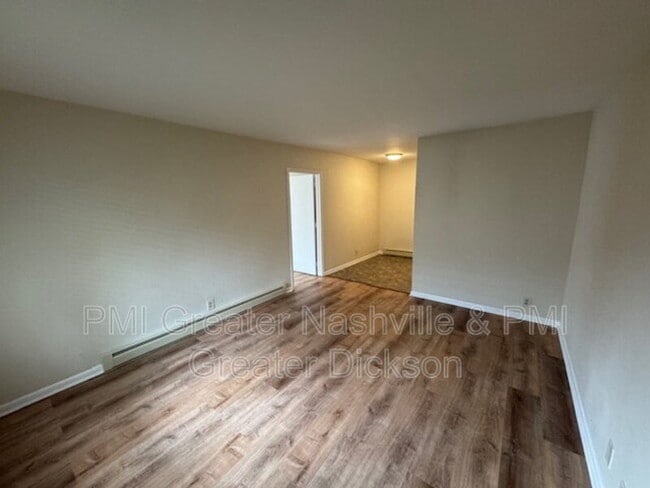 Building Photo - 2601 Hillsboro Pike