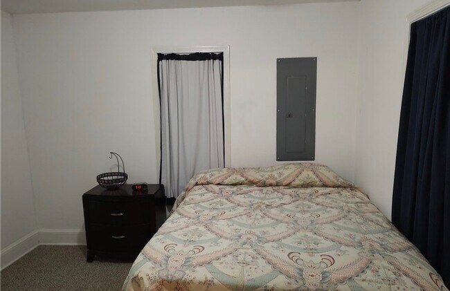 Foto del edificio - 1107 W Cawson St