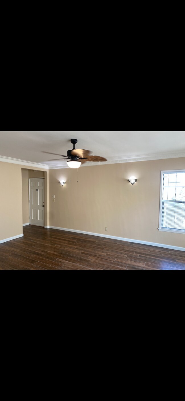 Foto del edificio - 1230 S Westmoreland Ave