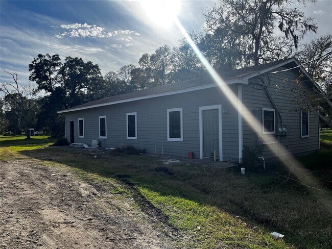 Foto del edificio - 141 County Rd 725