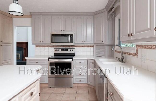 Foto del edificio - 2699 Grandview Dr