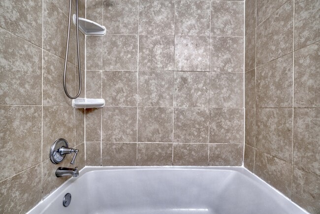 Building Photo - 7308 Donnell Pl