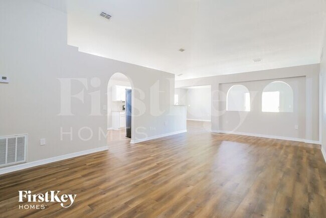 Foto del edificio - 117 King Arthur Ct