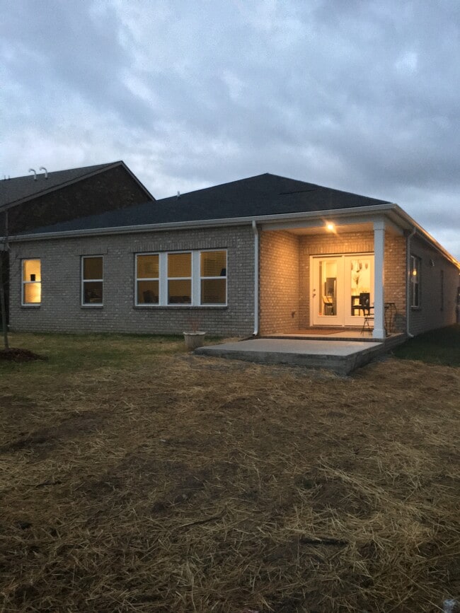 Photo - 4973 Riverbank Dr House