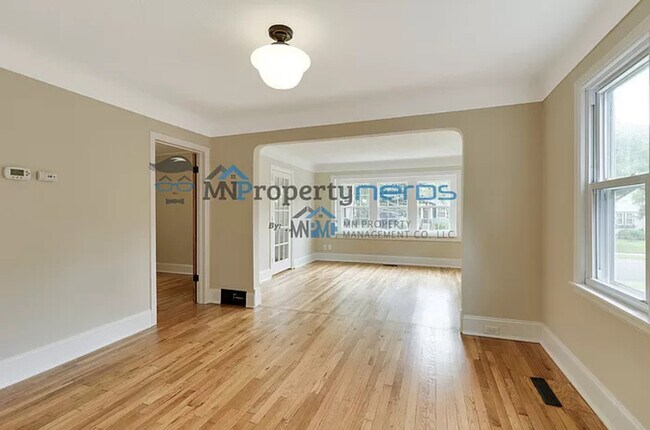 Building Photo - Charming Single Family Home in Highly Desi...