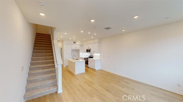 Building Photo - 16424 Whittier Blvd