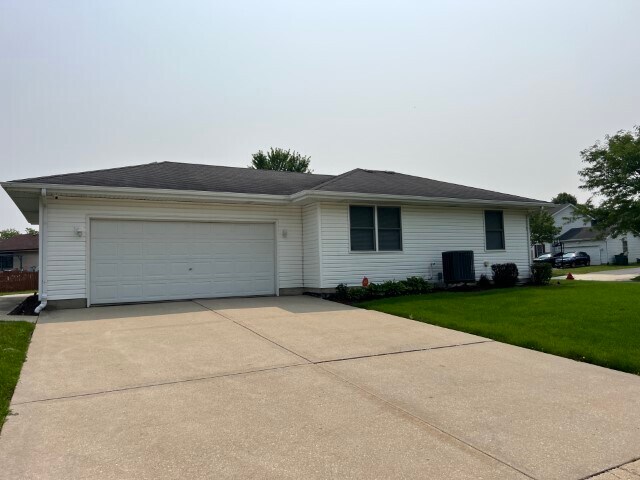 Building Photo - 2915 Old Kent Dr