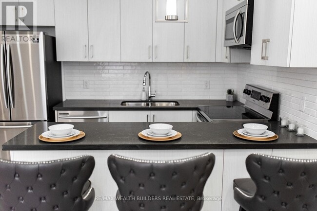 Photo du bâtiment - 213 Jarvis St