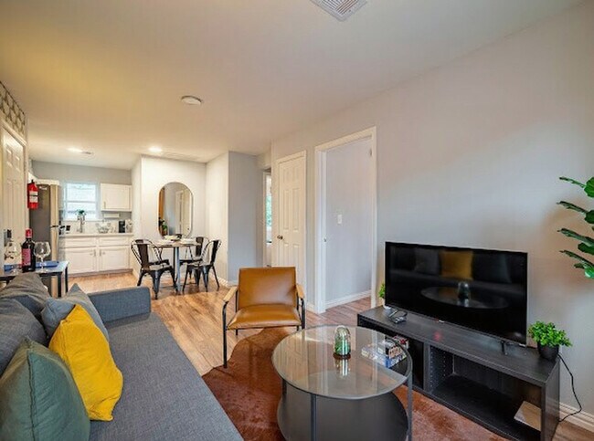 Foto del edificio - 3601 Anita St