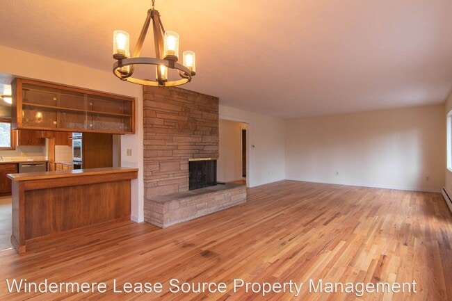 Building Photo - 4 br, 2 bath House - 111 S View Place