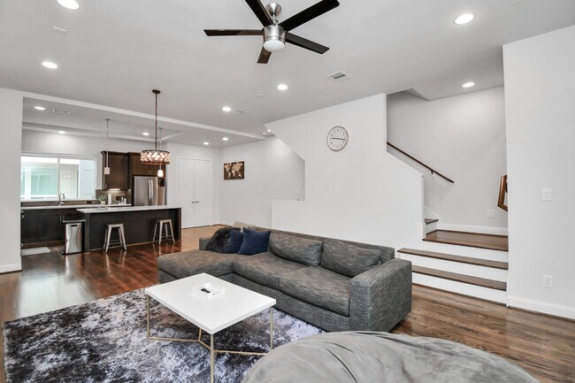 Foto del edificio - 326 Eado Park Cir