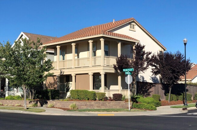 Foto del edificio - Beautiful 3 B/D 2.5 BA House in Roseville-COMING VERY SOON! ACT FAST AND APPLY NOW AS THIS PROPER...