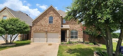 Building Photo - 1001 Llano Trce