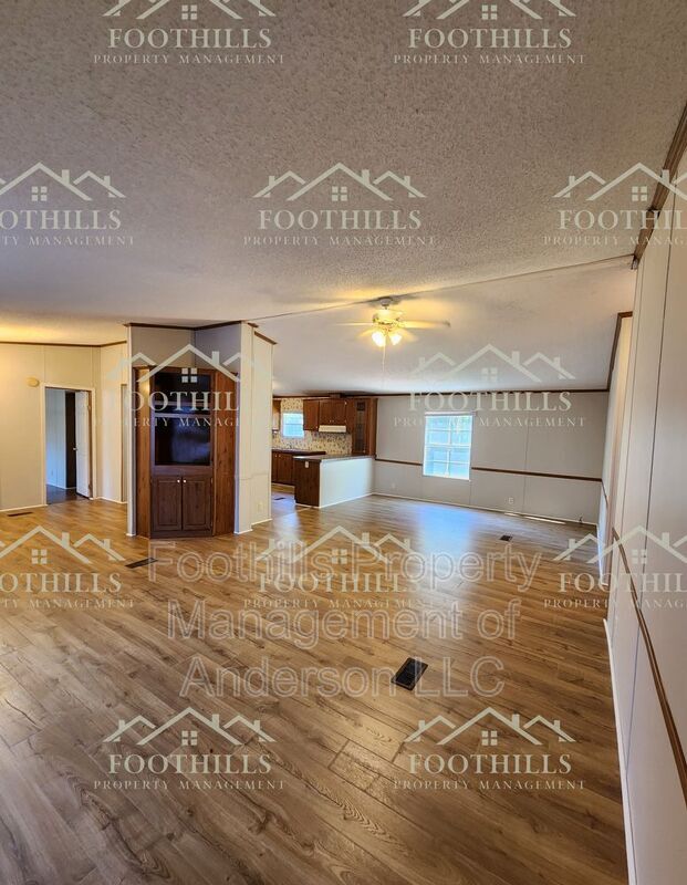 Foto del edificio - 108 Hickory Forest Dr